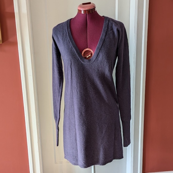 Aritzia Babaton merino-cashmere sweater dress, purple, size xs - Picture 3 of 12
